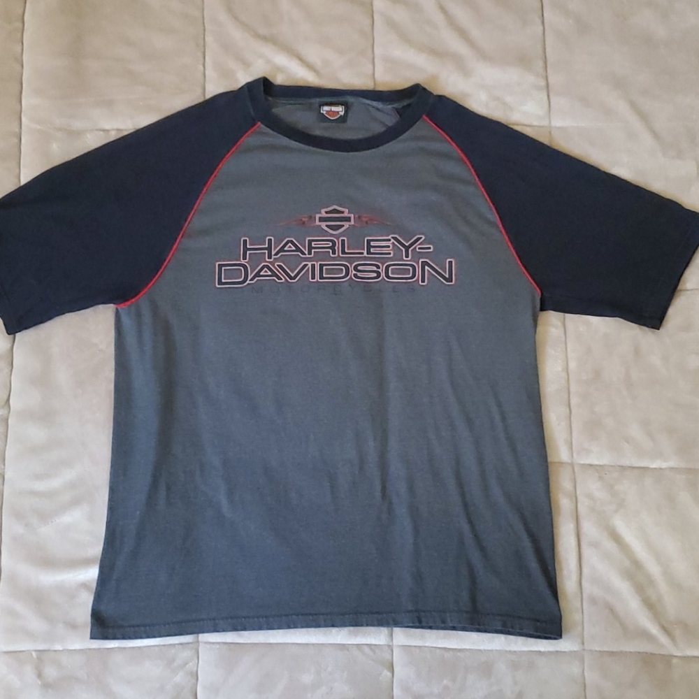 Three pack men's Harley Sturgis graphic tees LARGE